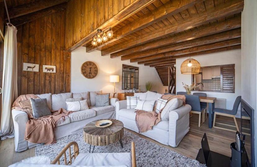 Casa Catania-Acogedora Casa Con Impresionantes Vistas-Fibra Optica Villa Salardú Екстериор снимка
