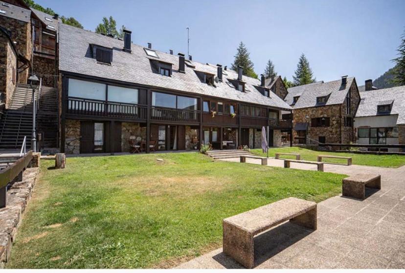 Casa Catania-Acogedora Casa Con Impresionantes Vistas-Fibra Optica Villa Salardú Екстериор снимка